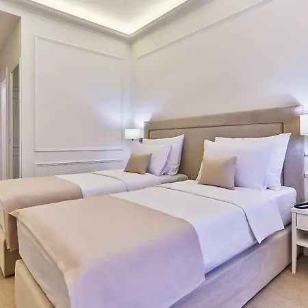 Hotel Crown-2