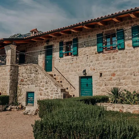 Talici Hill - Rustic Villas-3