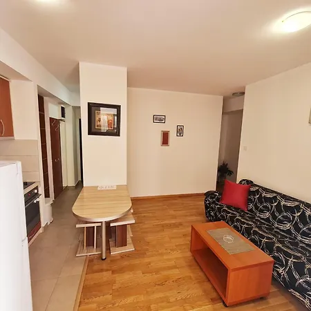 Centar New Loki Apartments-3