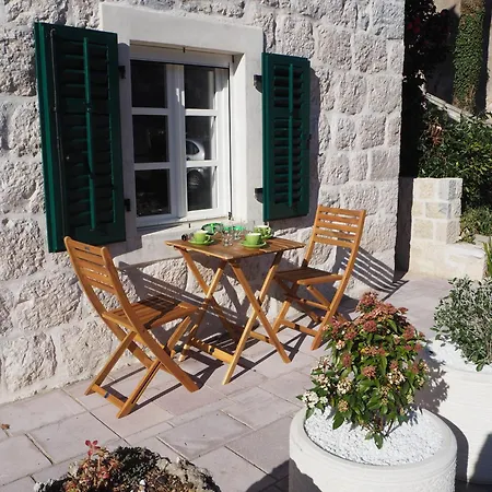 Romantic Stone House By The Sea ****-2