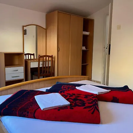 Apartments And Room Mv-2