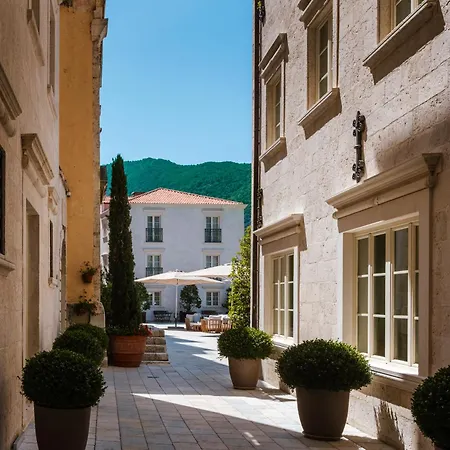 Heritage Grand Perast-3