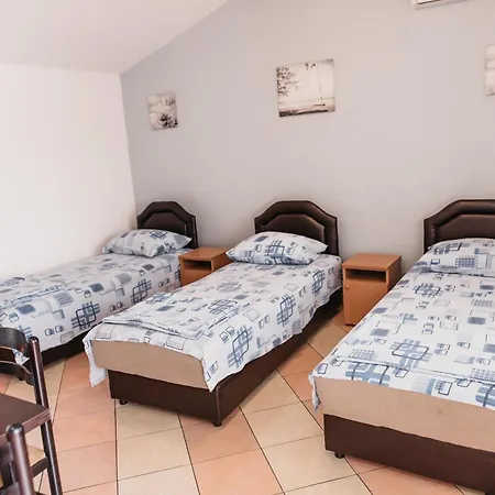 Guest House Lalic-2