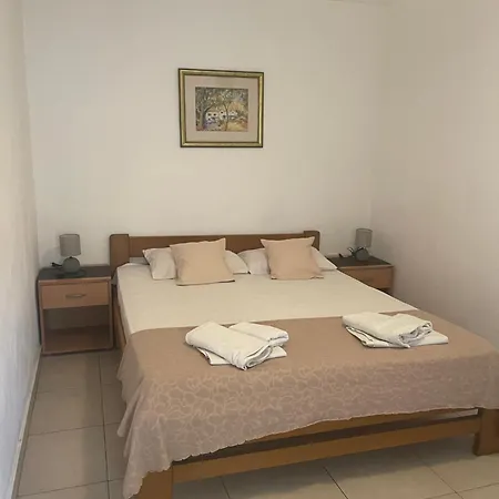 Guest House Jasna-3