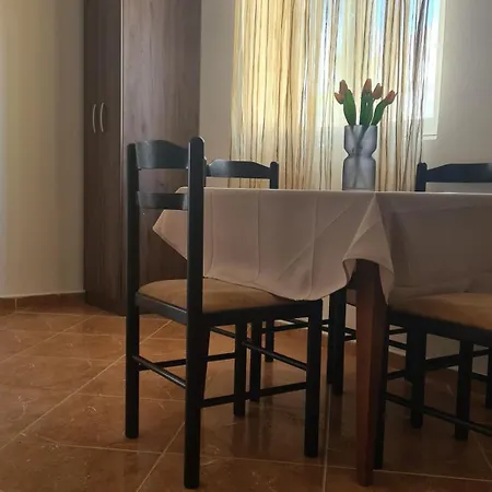 Apartments Mare-3