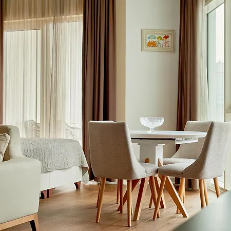 Lux Apartments Sunrior-2