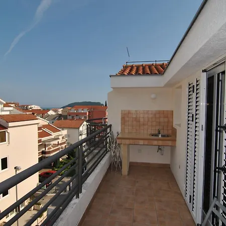 Rossa Apartments-3