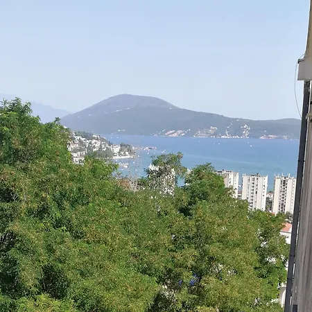 Dlx Apartman Adriatics-3
