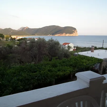 Castellamare Residence-3