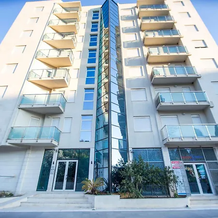 Becici -Big Apartments-3