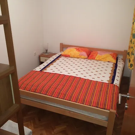 Apartments Orfej-2
