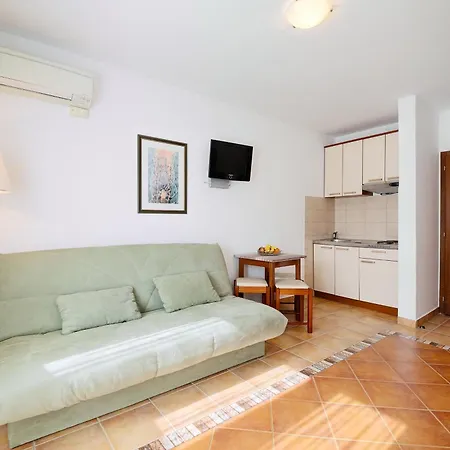 Apartments Ivona-2