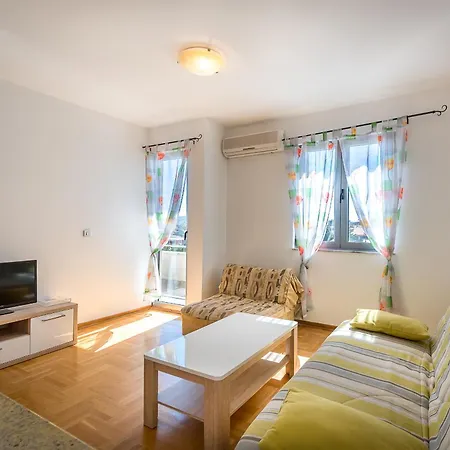 Montebudva-2