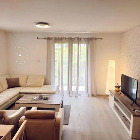 A&A Apartment In Blue Horizon Przno With Pool-3
