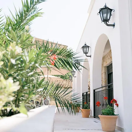 B&B Lovac Pool & Spa-3