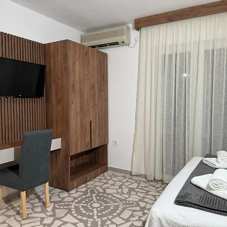 R&B Apartments-2
