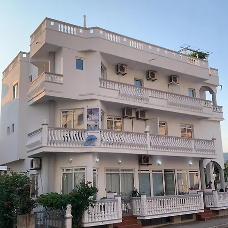 Apartments Delfin-2