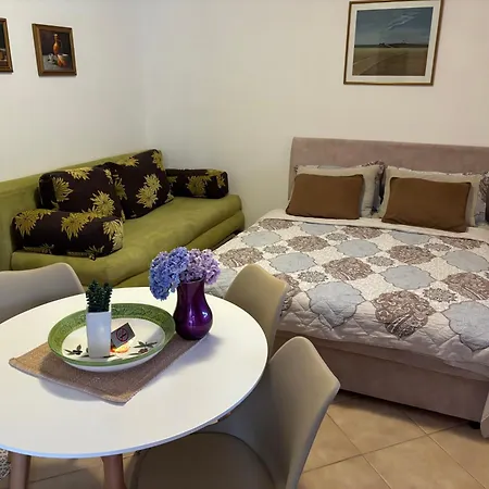 Apartments Villa Andjela-3
