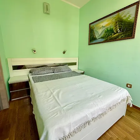 Petrovac Center Apartment-3