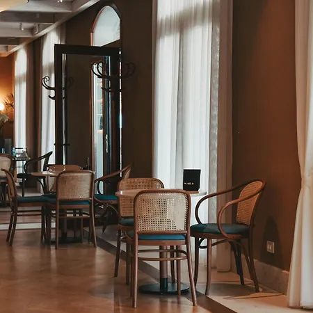 Hotel Pine-3