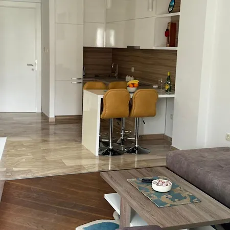Apartman Anna Tre Canne Budva-2
