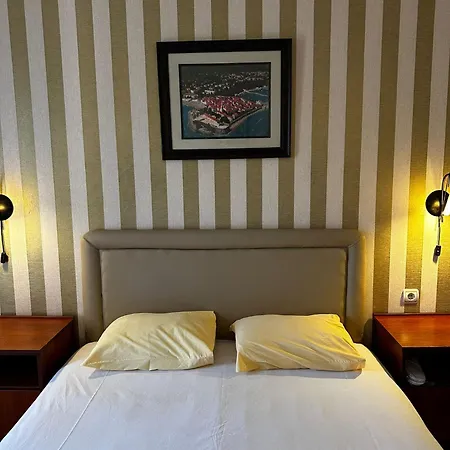 Central Hotel-Budva-2