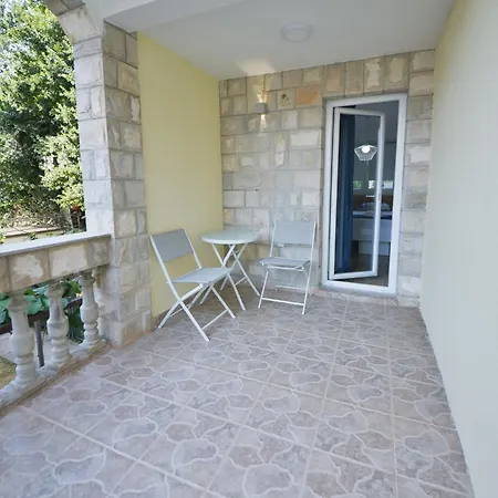 Apartmani Camellia Adore-2