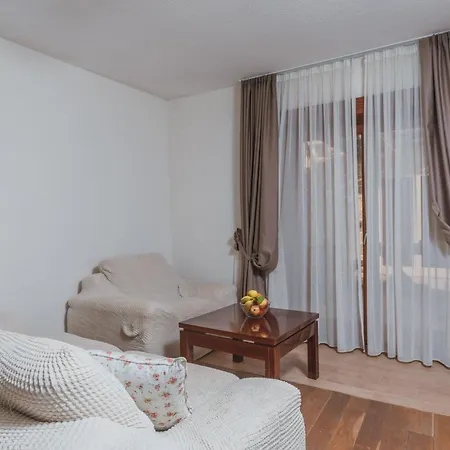 Apartments Pietra Mare-3