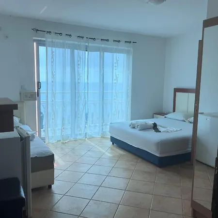 Apartments Monte-2