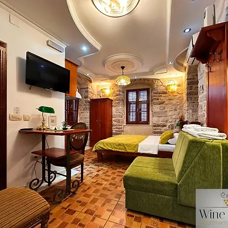 Apartments Wine House Old Town-3