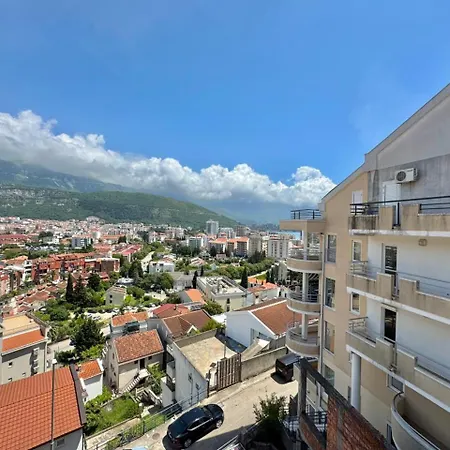 Contessa Apartments-3