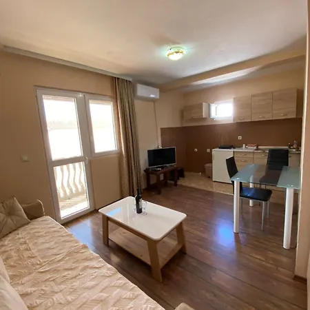 Apartments And Rooms Grande Casa-3