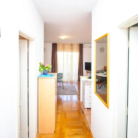One Bedroom Apartment Ljilja-3