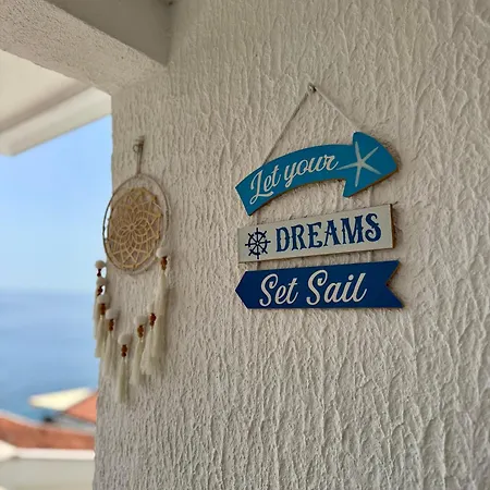 Pine&Sea Beach Retreat-2
