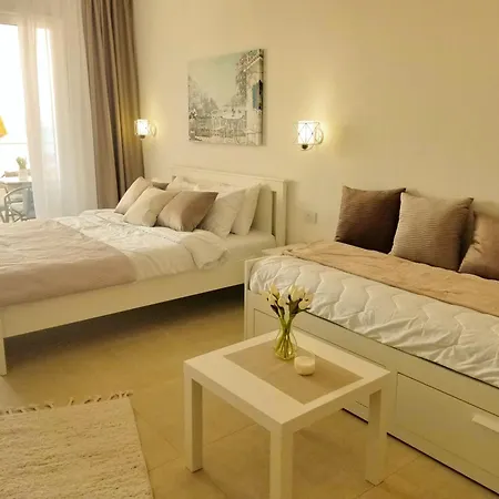 Pontino Apartments-2