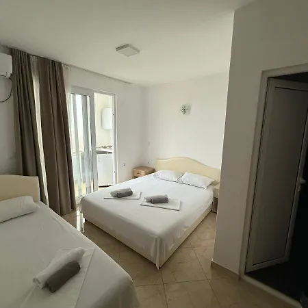 Presheva Rooms-3