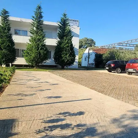 Riviera Inn Apartments-3