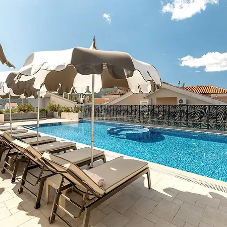 Sun Village Apartments-2
