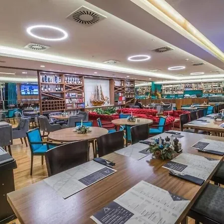 Hotel Tq Plaza-3