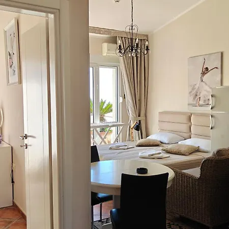 Mila & Aleksandr Apartments-3