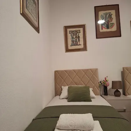Apartments Maxhit-3
