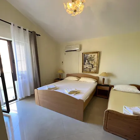 Rooms Villa Desa-2