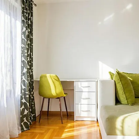 Becici Akacia Apartments-2