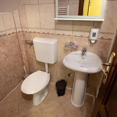 Apartments Mery-3