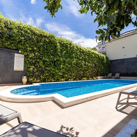 Klaris Guest House-2