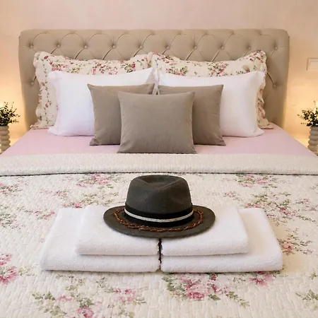 Villa Mare Apartments-3
