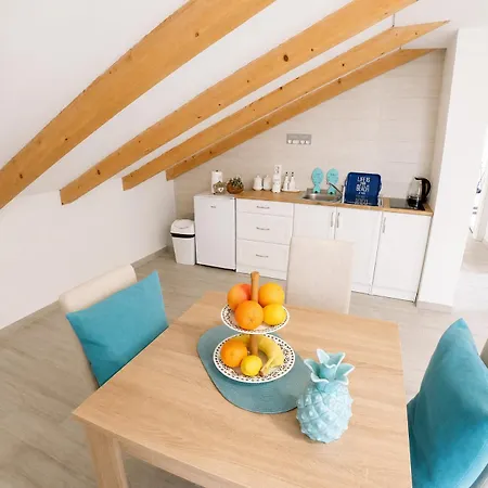 Kiwi Apartments Budva-2
