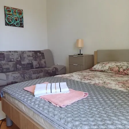Tina Rooms-2