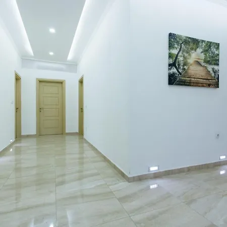 Flori Apartments-3