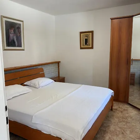 Vengo Apartments-3